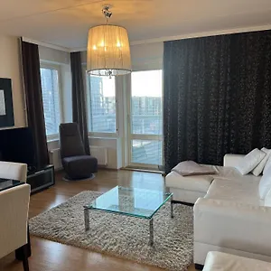 Gella Canalside With Sauna And Balcony In Address Saukonpaadenranta 4 ヘルシンキ